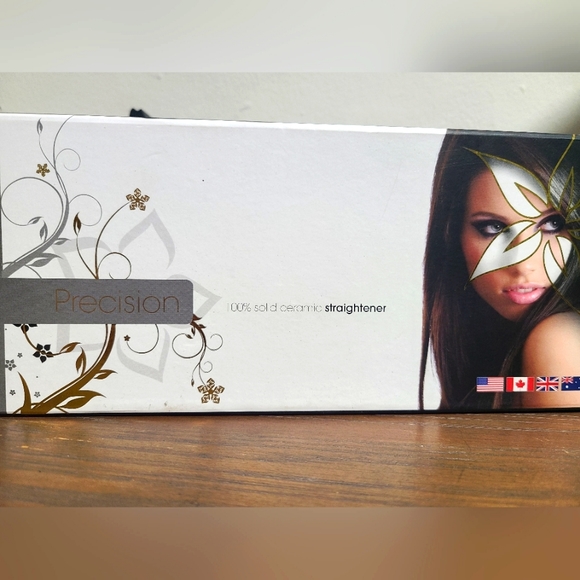 Precision Ceramic Straightener - Picture 4 of 7